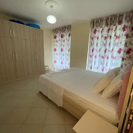 Rana E Hedhun House Apartman *