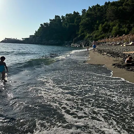Apartman Rana E Hedhun House